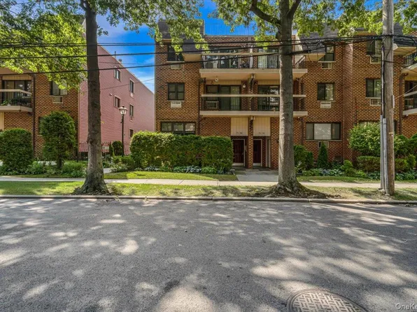 71-24 162nd Street #2, Fresh Meadows, NY 11365