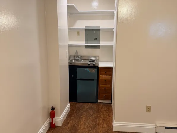 124 River Road Ext #B, Cos Cob, CT 06807