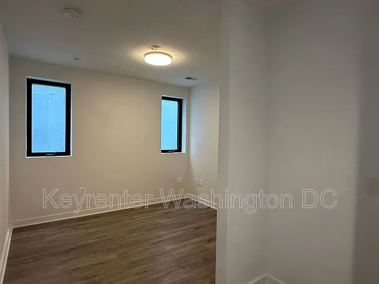 1460 Belmont St NW #204 — Photo 14