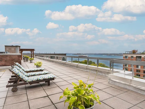 2 South End Avenue image 8 of 18