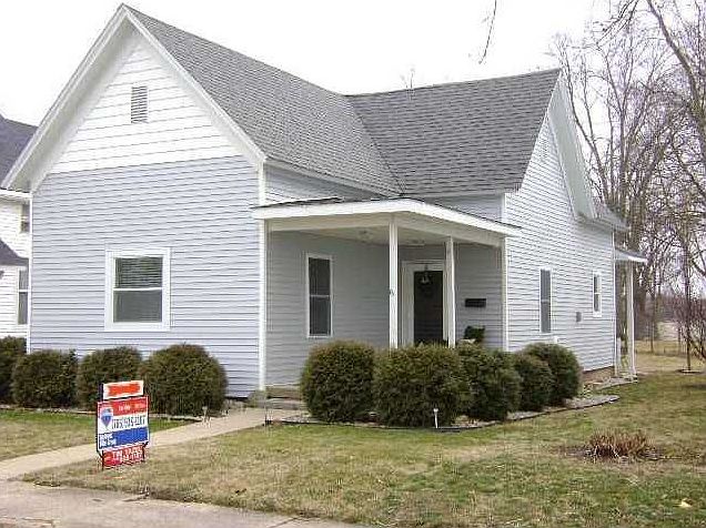 1st image of 305 E 6th St