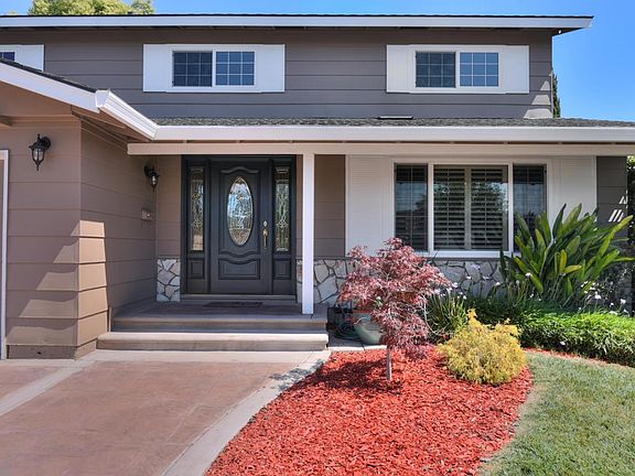 3rd image of 773 Solito Ct