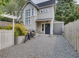 7040 Alonzo Ave NW, Seattle, WA 98117