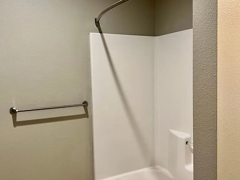 Encore Apartments — Photo 7
