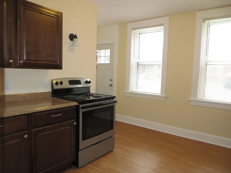 1825-1 Jefferson St #1825-1 — Photo 4