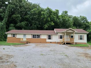 109 Huntsville Hollow Rd, Lenoir City, TN 37771