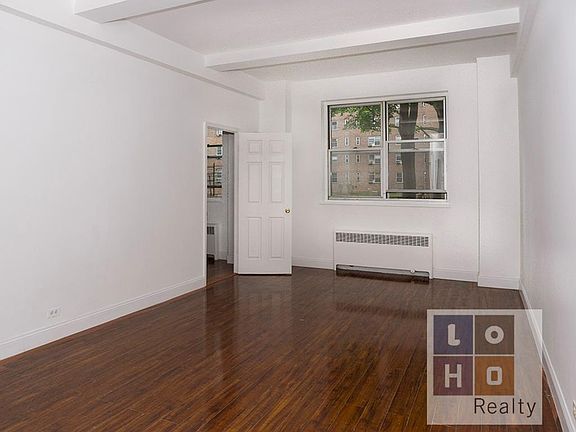 3rd image of 530 Grand St APT Egd