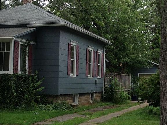 4th image of 329 W 20th St