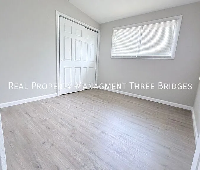 8418 Bayberry Dr — Photo 3
