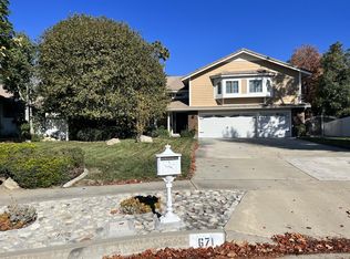 671 Ridgeview Ct, Upland, CA 91784