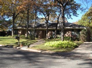 2714 Baldwin Dr, Arlington, TX 76012