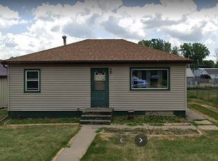 1725 13th Ave S, Clinton, IA 52732