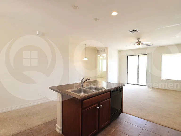1456 E 9th St #216 — Photo 6