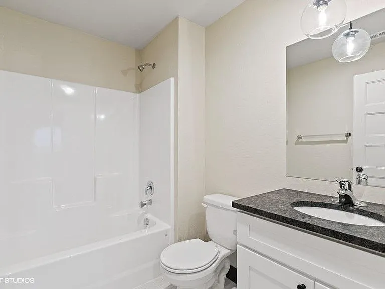 834 Lake Francis Dr — Photo 22