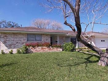 1st image of 454 Haroldson Dr
