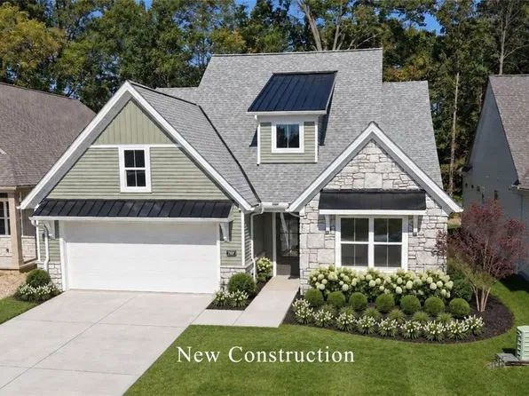 7117 Concordia Dr, Independence, OH 44131
