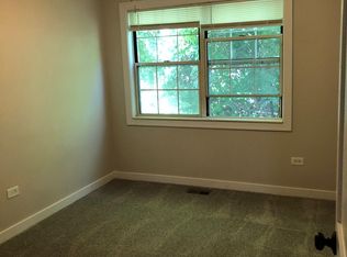 488 N Lake Shore Dr #1, Palatine, IL 60067