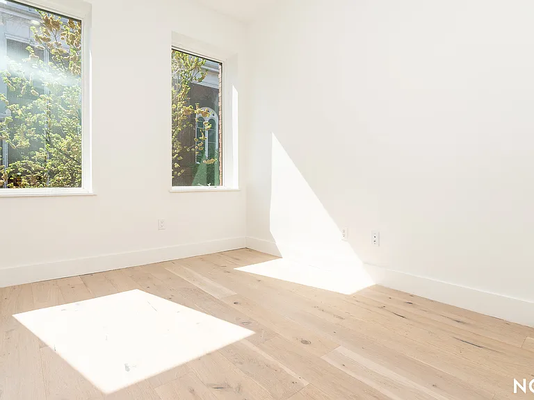 485 Tompkins Ave #2A — Photo 9