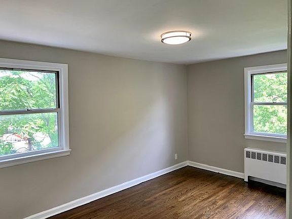 5th image of 139 Halsted St APT 3F