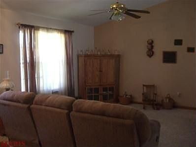 5th image of 20 Stonewall Dr