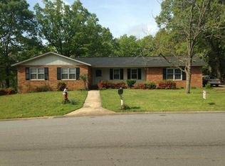 103 Ridgedale Dr, Warner Robins, GA 31088