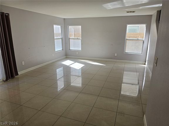 4th image of 4213 Becket Ct