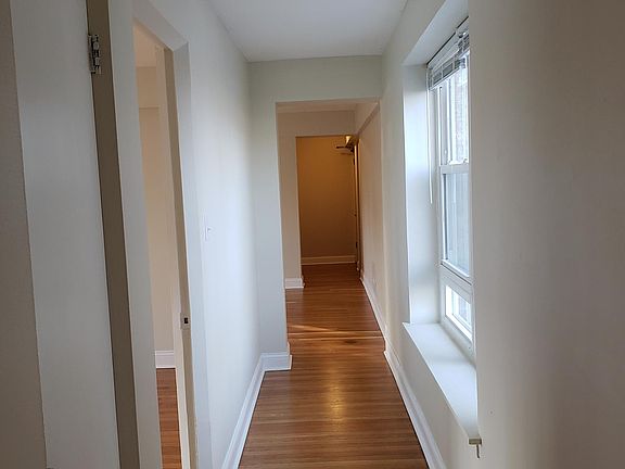 4th image of 5335 N California Ave APT 2