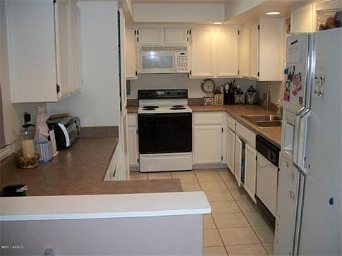 3rd image of 26206 S Saddletree Dr