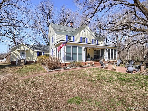 3rd image of 6811 Cedar Lake Dr