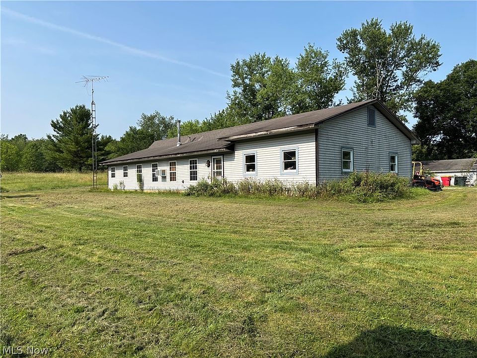 8064 Pinoak Dr SW, Carrollton, OH 44615 | Zillow
