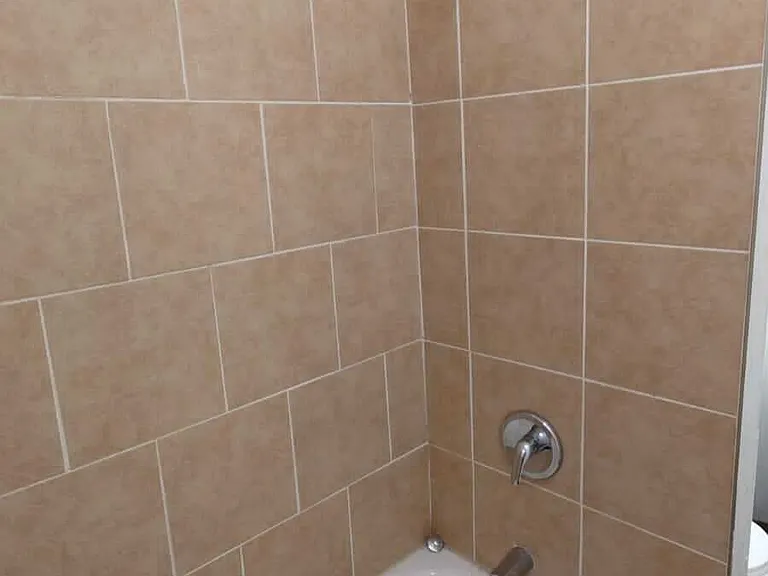 1481 Saint Clair St #1S — Photo 10