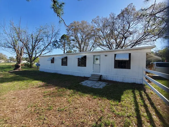 37021 Pauls Dr, Zephyrhills, FL 33541