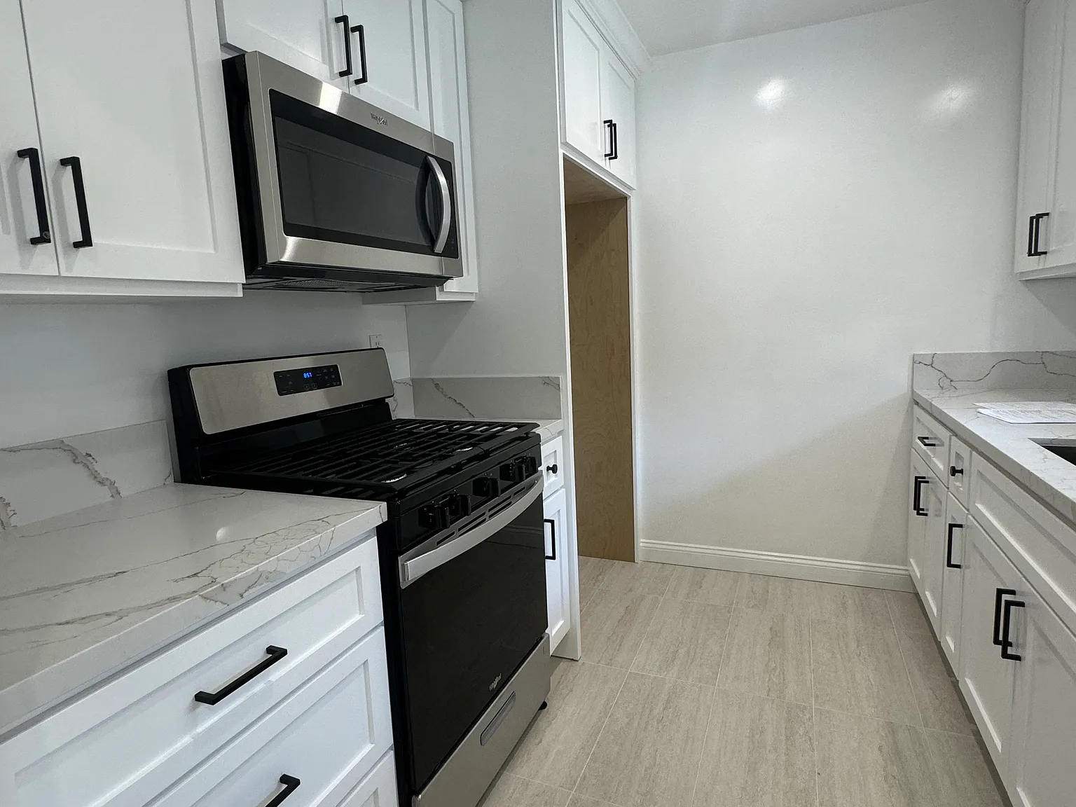 1 bed, 750 sqft, $2,595 — Photo 3