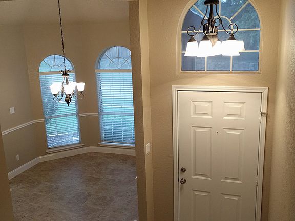 Overlook of entry & Dining