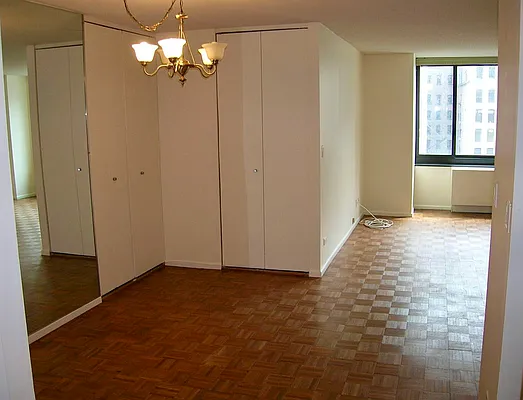 Rented by Owner | media 9