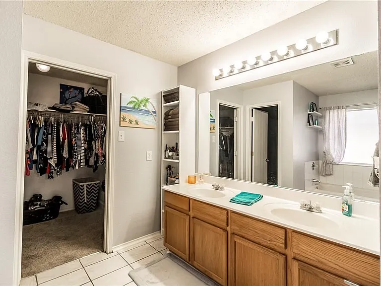 5051 Stagecoach Way — Photo 16