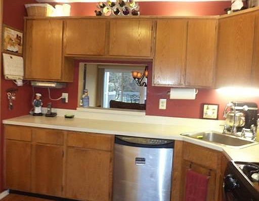 4th image of 257 Bromley Pl