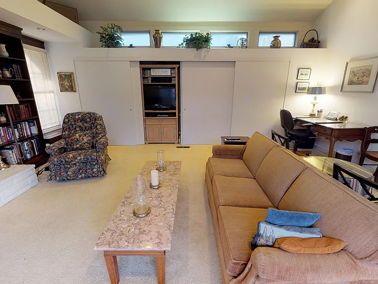 1104 Isabella Ave — Photo 16