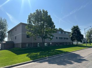 1212 34th Street Cir S #102, Moorhead, MN 56560