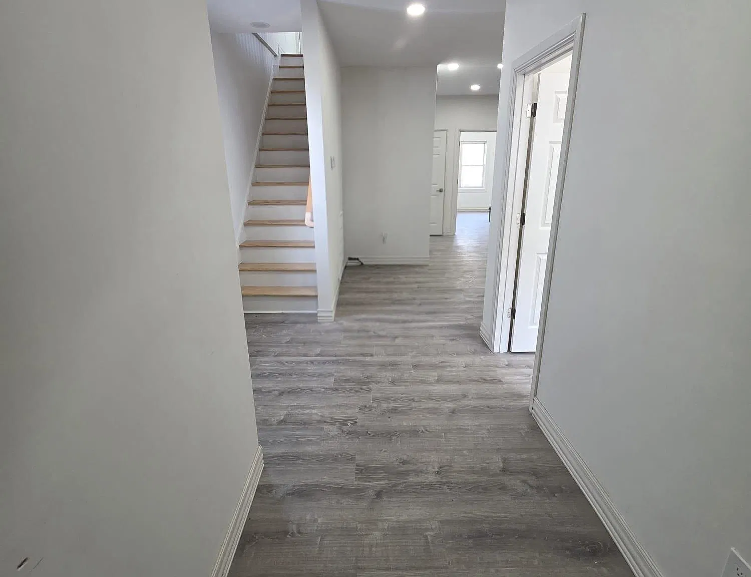 4 bed, 2.0 bath, 1800 sqft, $4,300 — Photo 3