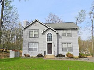 265 Spicebush Dr, East Stroudsburg, PA