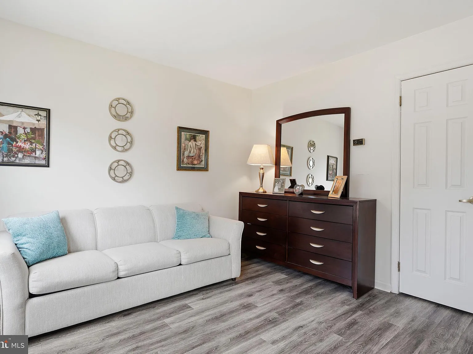 4 bed, 2.5 bath, 3479 sqft, $4,800 — Photo 4
