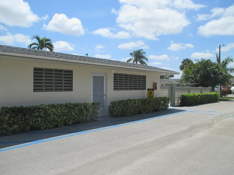 2715 Emory Dr E #C — Photo 17