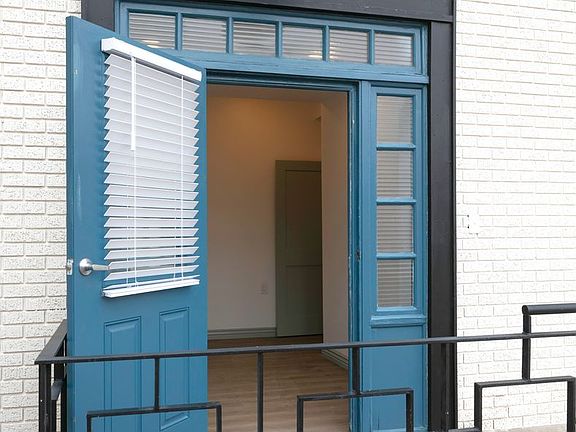 3rd image of 205 7th St NW #V110