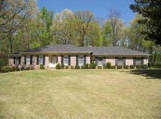 7655 Ryefield Dr, Sandy Springs, GA 30350