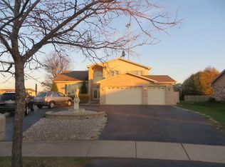 261 Providence Dr, Matteson, IL 60443