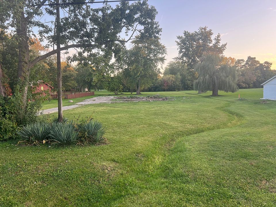 2nd image of 3533 Flossmoor Rd