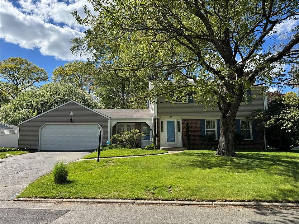 1st image of 27 Monmouth Dr