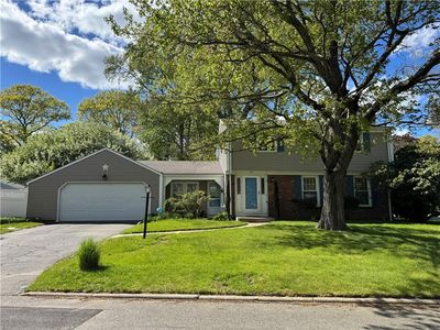 27 Monmouth Dr, East Providence, RI, 02915