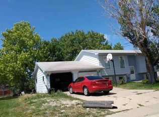 1825 Ennen Dr, Rapid City, SD 57703